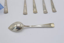 Load image into Gallery viewer, Oneida Sterling Silver Sugar Spoons Set of 8 Floral Pattern 184 Grams
