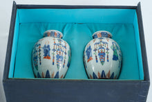 Load image into Gallery viewer, Pair of Chinese Porcelain Vases with Figures Decorative Hand Painted 5.5 Inch
