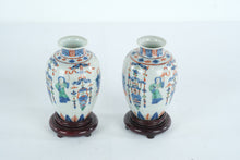 Load image into Gallery viewer, Pair of Chinese Porcelain Vases with Figures Decorative Hand Painted 5.5 Inch
