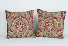 Load image into Gallery viewer, Pair of Outdoor Pillows - 16&quot; Sq

