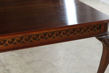 Load image into Gallery viewer, Pennsylvania House Solid Cherry Queen Anne Dining Table with Two Leaves

