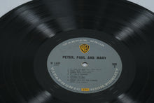 Load image into Gallery viewer, Peter, Paul and Mary Self-Titled Debut Album – Vintage Vinyl LP (Warner Bros. W 1449, Mono) – 1962 Folk Classic
