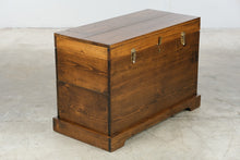 Load image into Gallery viewer, Handcrafted Solid Wood Storage Chest Blanket Chest Trunk
