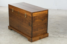 Load image into Gallery viewer, Handcrafted Solid Wood Storage Chest Blanket Chest Trunk
