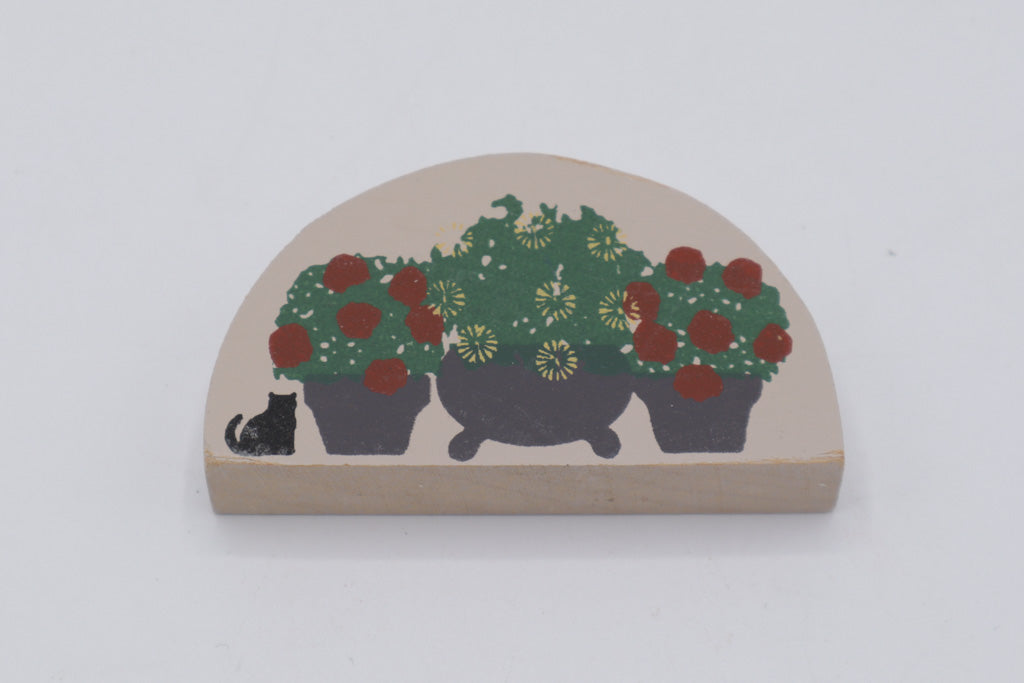 Cat’s Meow Village Retired Wood Shelf Sitter – Potted Plants with Black Cat Accent