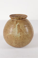 Load image into Gallery viewer, Earth Tone Ceramic Pot
