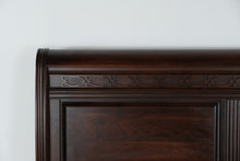 Load image into Gallery viewer, Urban Collections Queen Sleigh Bed Frame in Retreat Cherry Finish - Online Only
