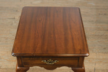 Load image into Gallery viewer, Cleveland Classic Solid Cherry Queen Anne Side Table
