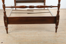 Load image into Gallery viewer, Mahogany Four Poster Bed Queen Size Traditional Turned Post Bed Frame
