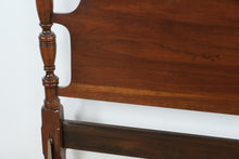 Load image into Gallery viewer, Mahogany Four Poster Bed Queen Size Traditional Turned Post Bed Frame
