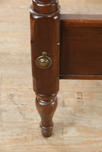 Load image into Gallery viewer, Mahogany Four Poster Bed Queen Size Traditional Turned Post Bed Frame
