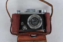 Load image into Gallery viewer, Robot Camera Carl Zeiss Tessar 28 Lens Vintage 35mm Rangefinder With Case
