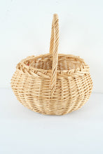 Load image into Gallery viewer, Round Woven Basket with Handle

