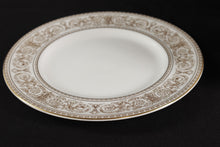 Load image into Gallery viewer, Royal Doulton Sovereign H4973 Salad Plates
