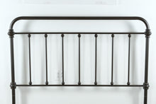 Load image into Gallery viewer, Rue de Main Metal Queen Size Bed
