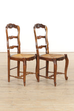 Load image into Gallery viewer, Set of 4 French Rush Seat Chairs
