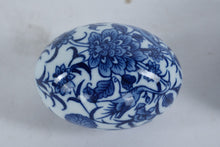 Load image into Gallery viewer, Set of 4 Blue and White Porcelain Decorative Eggs – Floral Pattern, 3.5&quot; x 2.5&quot;
