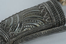 Load image into Gallery viewer, Middle Eastern Silver Powder Flask
