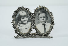 Load image into Gallery viewer, Double Oval Silver Picture Frame
