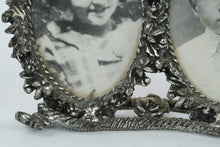 Load image into Gallery viewer, Double Oval Silver Picture Frame
