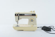 Load image into Gallery viewer, Vintage Singer 1425N Sewing Machine Accessories Manual Pedal Carrying Bag
