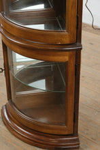 Load image into Gallery viewer, Pulaski Rounded Front Corner Curio Cabinet with Mirrored Back
