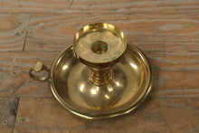 Load image into Gallery viewer, International Silver Co. Solid Brass Chamberstick Candle Holder – Vintage 5.5" x 6.5" – Classic Colonial Style
