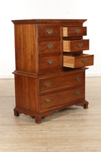 Load image into Gallery viewer, Benicia Cherry 8-Drawer Chest of Drawers
