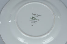 Load image into Gallery viewer, Spode Chatham Y5280 Bone China Dinnerware Set 26 Pieces Gold Trim England
