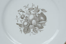 Load image into Gallery viewer, Spode Chatham Y5280 Bone China Dinnerware Set 26 Pieces Gold Trim England

