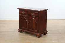 Load image into Gallery viewer, Stanley Furniture Solid Cherry Flip-Top Server
