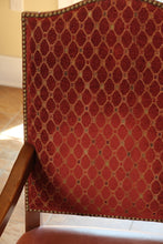 Load image into Gallery viewer, Stickley Furniture Dining Set – Rare Find with 8 Chairs &amp; 2 Leaves (Online Exclusive)
