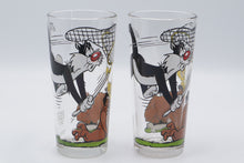 Load image into Gallery viewer, Vintage 1976 Pepsi Looney Tunes Sylvester Tweety Bulldog Glasses Set of 2
