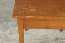 Load image into Gallery viewer, Vintage Solid Wood End Table Square Side Table Primitive Farmhouse Accent Table
