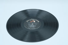 Load image into Gallery viewer, The Orchestra and Chorus of Henry Mancini: Dear Heart Vinyl Record
