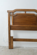 Load image into Gallery viewer, Vintage Thomasville Tamerlane Queen Headboard with Bed Frame, 1970
