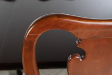 Load image into Gallery viewer, Thomasville Solid Mahogany Double Pedestal Dining Set with 6 Queen Anne Chairs
