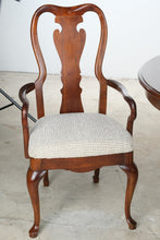 Load image into Gallery viewer, Thomasville Solid Cherry Queen Anne Dining Table with Two Leaves and Six Chairs
