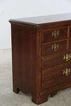 Load image into Gallery viewer, Thomasville Winston Court 7-Drawer Dresser with Optional Mirror
