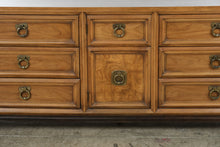 Load image into Gallery viewer, Vintage Thomasville Tamerlane 9-Drawer Dresser, 1974
