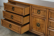 Load image into Gallery viewer, Vintage Thomasville Tamerlane 9-Drawer Dresser, 1974
