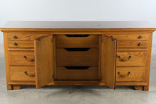 Load image into Gallery viewer, Thomasville Solid Oak Dresser with Center Cabinet and Seven Drawers
