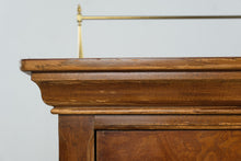 Load image into Gallery viewer, Thomasville Solid Wood Burl Dining Server Buffet
