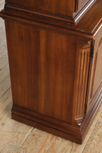 Load image into Gallery viewer, Thomasville Collector’s Cherry China Cabinet
