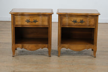 Load image into Gallery viewer, Pair of Thomasville French Provincial Nightstands
