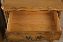 Load image into Gallery viewer, Pair of Thomasville French Provincial Nightstands
