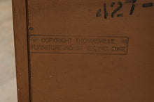 Load image into Gallery viewer, Pair of Thomasville French Provincial Nightstands
