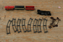 Load image into Gallery viewer, Vintage Marx Wind-Up Tin Train Set – Pennsylvania, New York Central, Caboose No. 536 + Track &amp; Key
