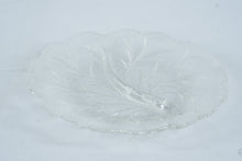 Load image into Gallery viewer, Indiana Glass Tree of Life Pebble Leaf Clear Glass 10 Inch Vintage Plate
