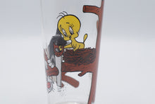 Load image into Gallery viewer, Vintage Pepsi Looney Tunes Sylvester Tweety Collector Glass 1976
